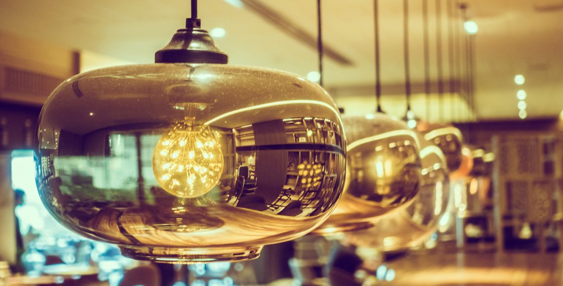 Key Factors to Consider Before Selecting a Lighting Manufacturer in UAE